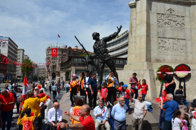 BTP Teşkilatı Ankara Ulus'ta 19 Mayısı doyasıya kutladılar..