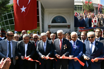 MANSUR YAVAŞ “TEMAD EĞİTİM VE YAŞAM MERKEZİ”NİN AÇILIŞINA KATILDI